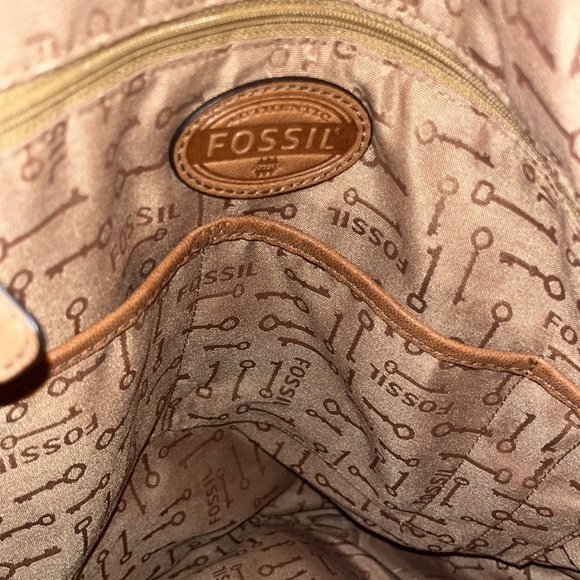 Fossil Leather Handbag Purse - Picture 9 of 9